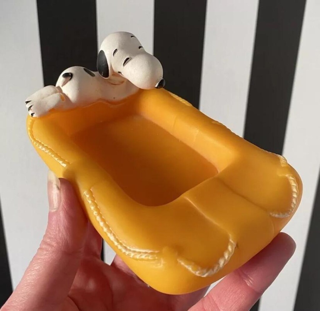 [12212] dingy soap dish